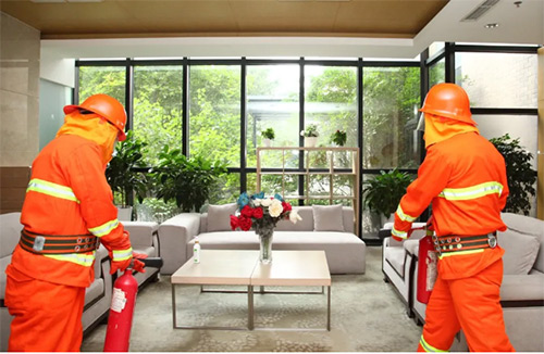 2慈銘員工現(xiàn)場演示.jpg 2慈銘員工現(xiàn)場演示.jpg