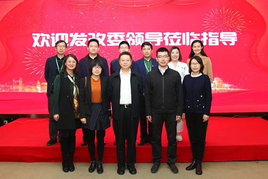 10合影留念.jpg 10合影留念.jpg